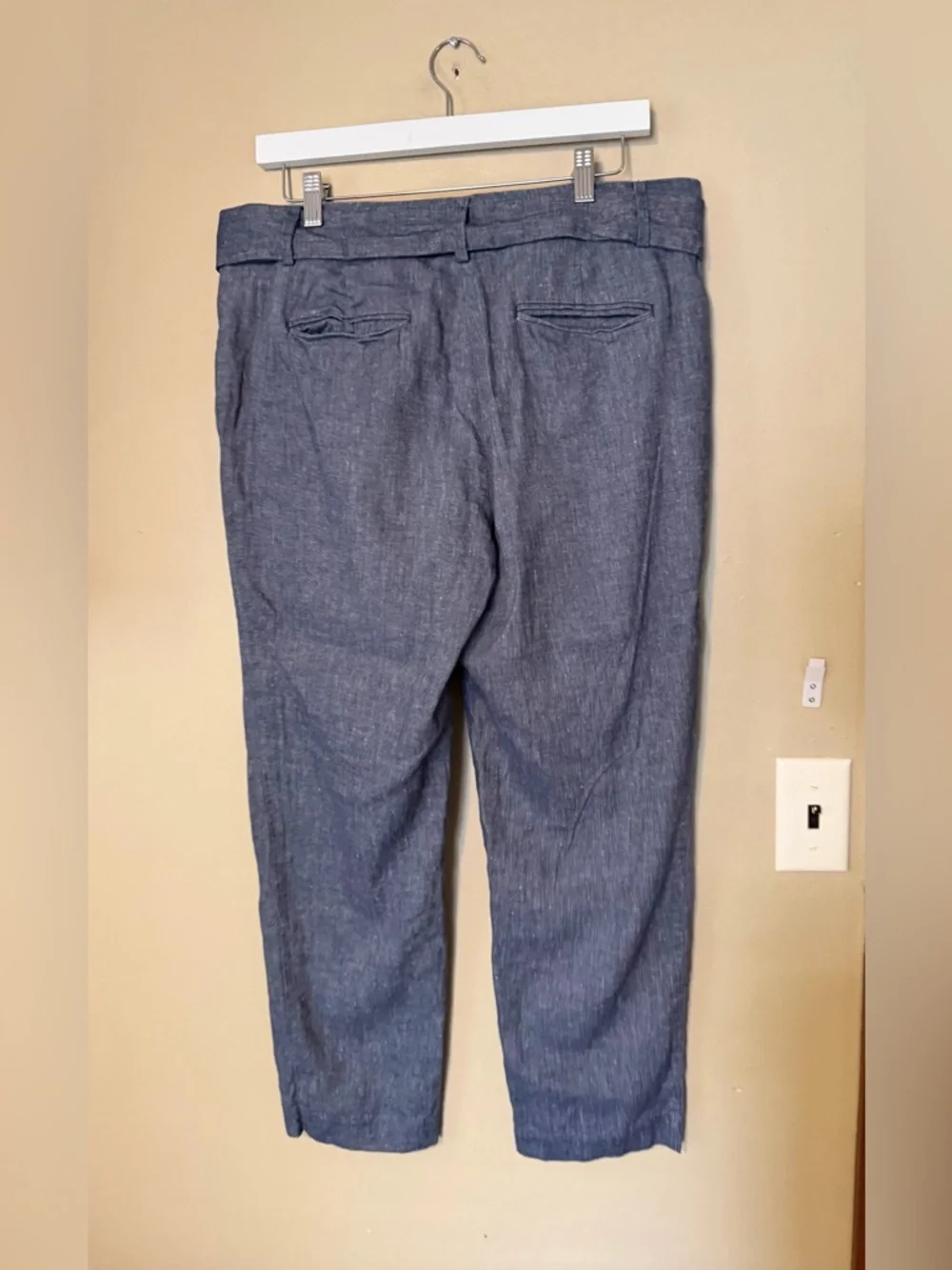 Ann Taylor Linen Chambray Tie-Waist Cropped Straight-Leg Pants - Picture 4 of 8